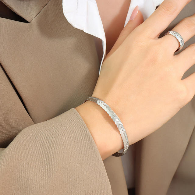 Personality stainless steel bangle rings