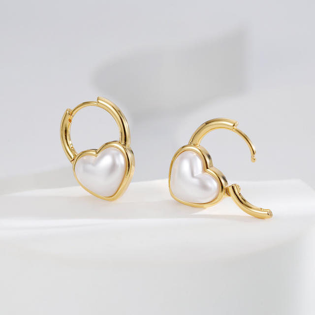 Korean fashion gold plated pearl heart copper huggie earrings
