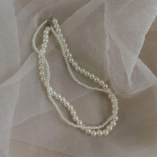 Vintage imitation pearl choker