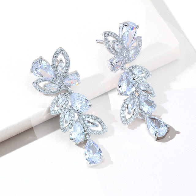 Luxury cubic zircon flower diamond earrings