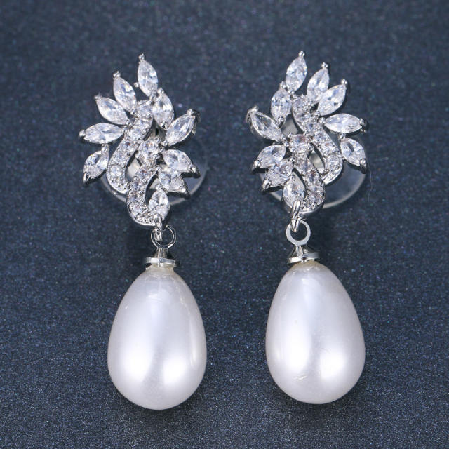 Korean fashion pearl drop cubic zircon diamond earrings