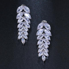 Elegant cubic zircon leaf design diamond earrings