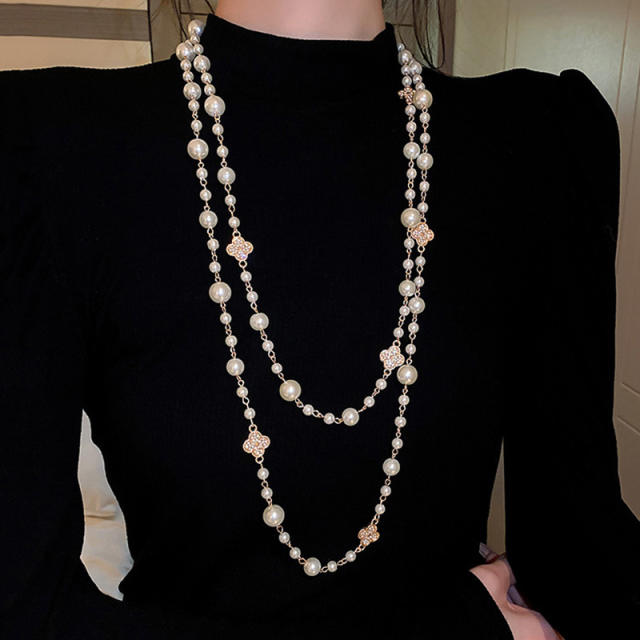 Rhinestone clover two layer pearl long necklace