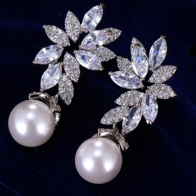 Elegant cubic zircon pearl wedding earrings