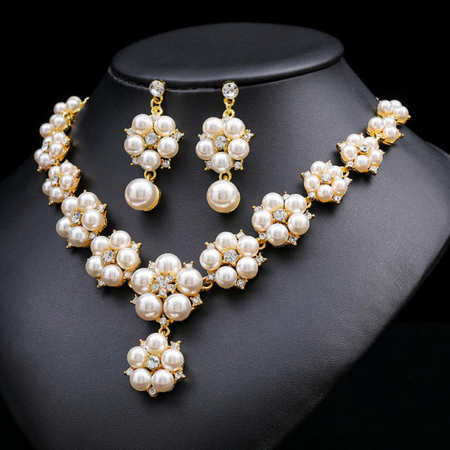 Luxury imitation pearl alloy jewelry set