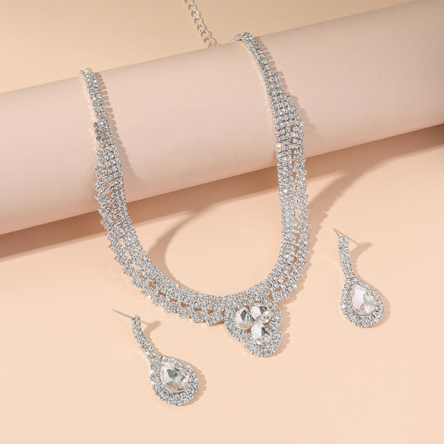 Hot sale pave setting rhinestone choker jewelry set