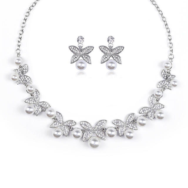 Vintage rhinestone pearl butterfly necklace earring set