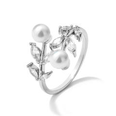Creative cubic zircon pearl leaf copper rings