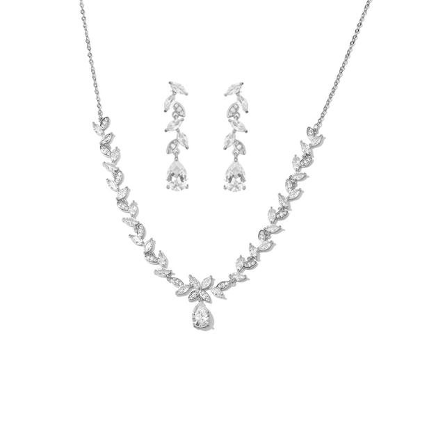 Elegant cubic zircon copper diamond necklace set