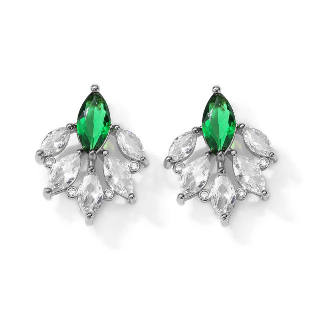 Elegant emerald copper studs earrings