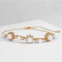 Creative cubic zircon pearl flower design diamond bracelet