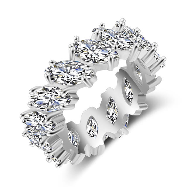 Elegant cubic zircon copper diamond rings