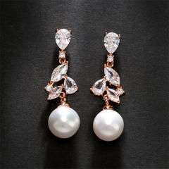Delicate cubic zircon pearl diamond earrings