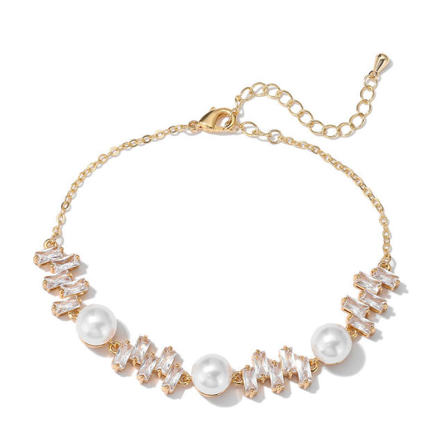 Elegant cubic zircon pearl copper slide bracelet