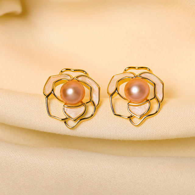 Eleagnt water pearl camellia flower studs earrings