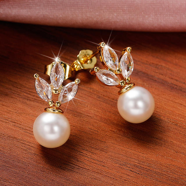 Korean fashion cubic zircon leaf pearl drop earrings