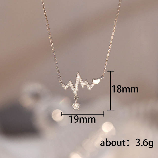 Chic design heartbeat diamond necklace