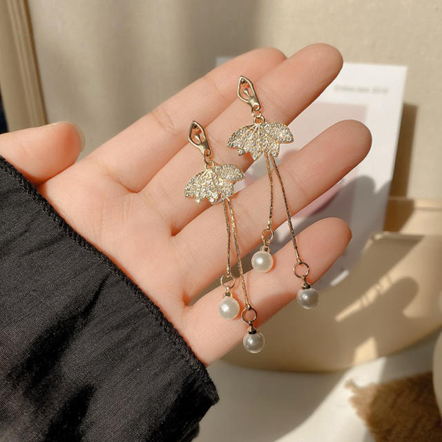 Elegant butterfly tassel earrings