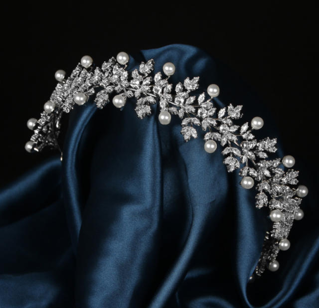 Elegant cubic zircon pearl copper headdresses