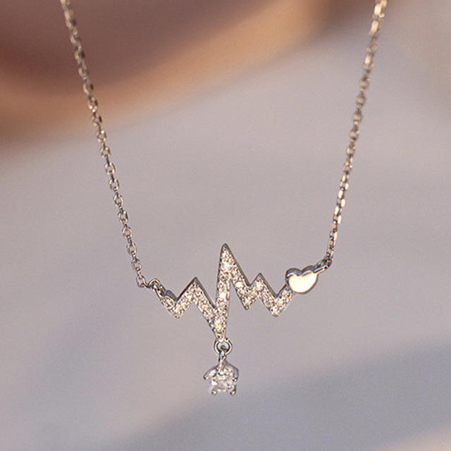 Chic design heartbeat diamond necklace