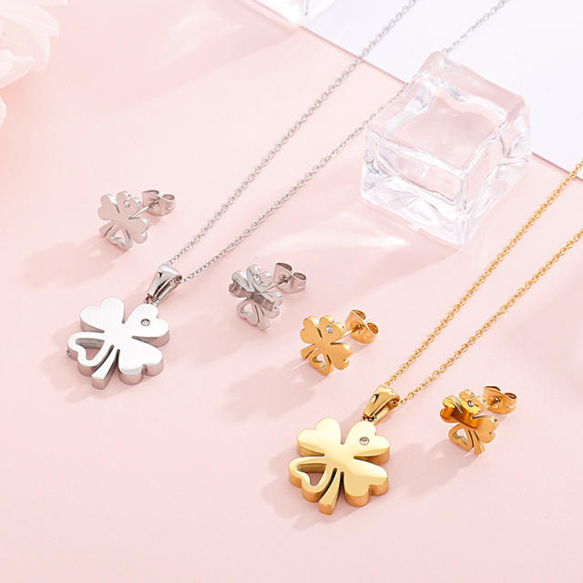 Sweet clover stainless steel necklace set