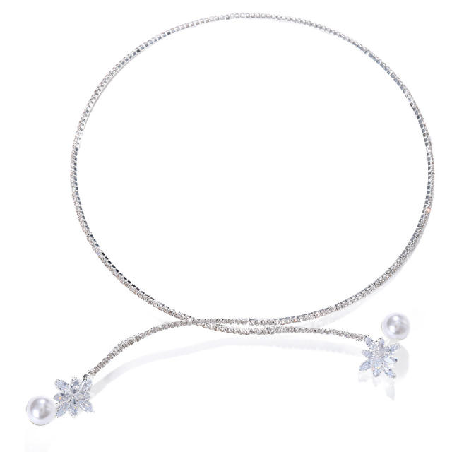 Elegant pearl diamond choker necklace
