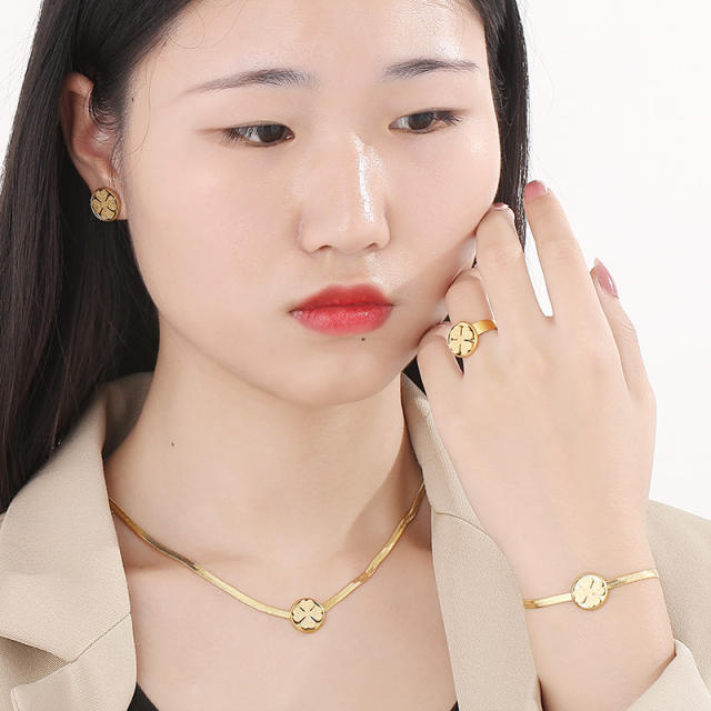 Occident fashion clover stainless steel necklace set