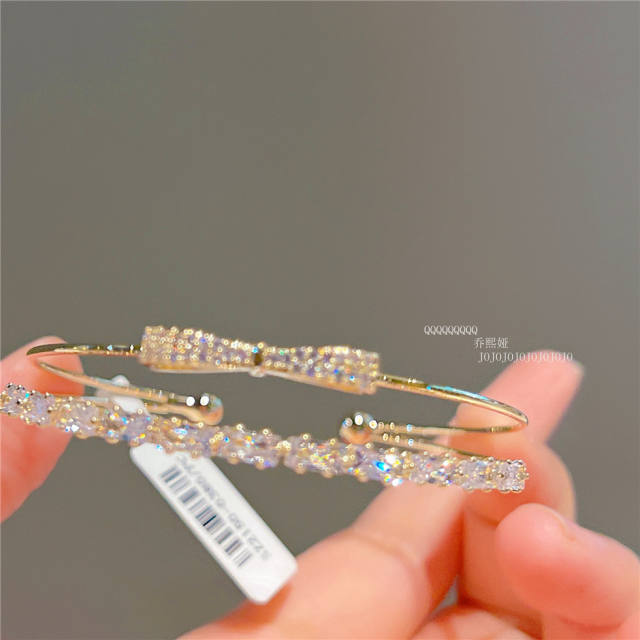 Real gold plated cubic zircon bow copper bangle
