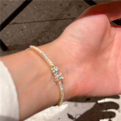 Deliate 14K copper cubic zircon flower bangle