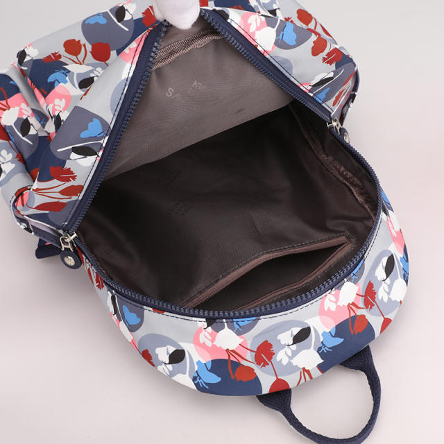 Casual nylon large capacity backpack