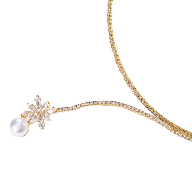 Elegant pearl diamond choker necklace