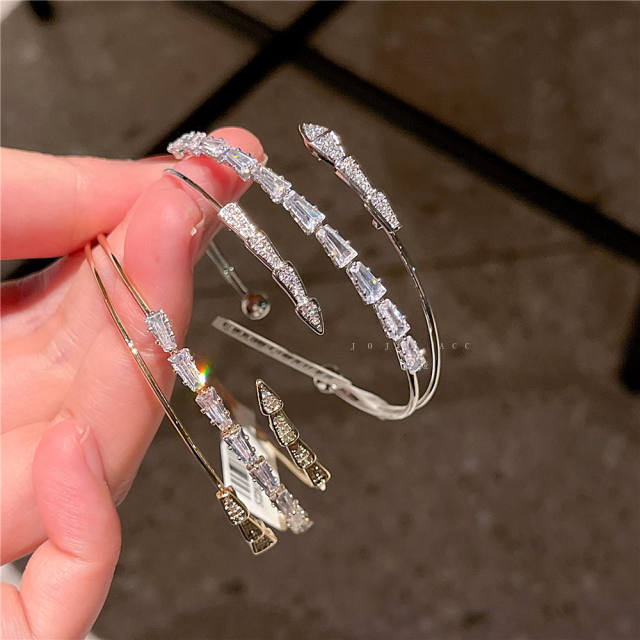 14K gold plated copper cubic zircon bangle