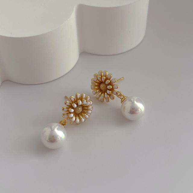 14K gold plated sweet daidy flower pearl earrings