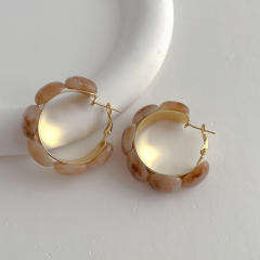 Concise acrylic flower copper hoop earrings
