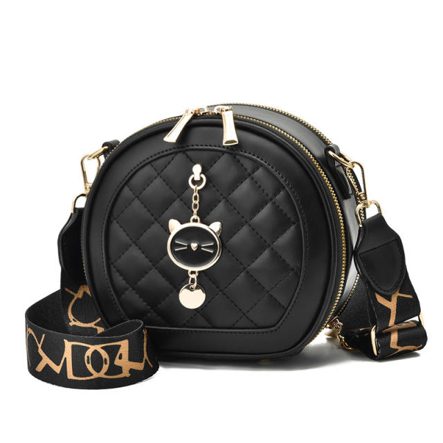 Sweet round shape qulited crossbody bag