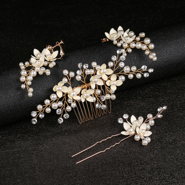 Delicate alloy pearl wedding hair combs set