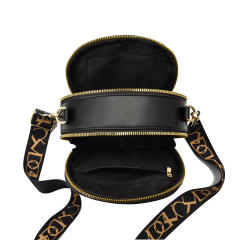 Sweet round shape qulited crossbody bag