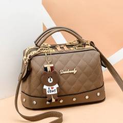 Eleagnt qulited plain color large capacity handbag