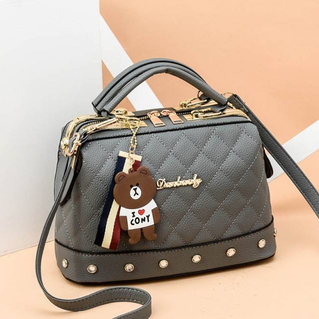 Eleagnt qulited plain color large capacity handbag