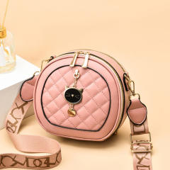 Sweet round shape qulited crossbody bag