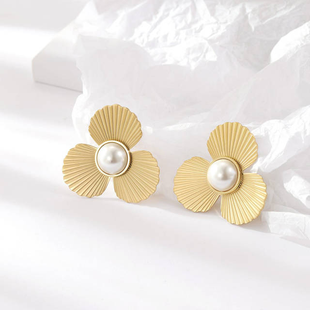 Elegant three petal flower pearl stainless steel earrings