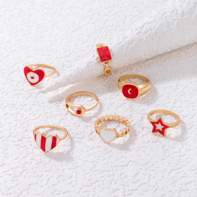 7pcs Red color enamel heart stackable rings