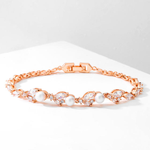 Delicate cubic zircon pearl copper bracelet