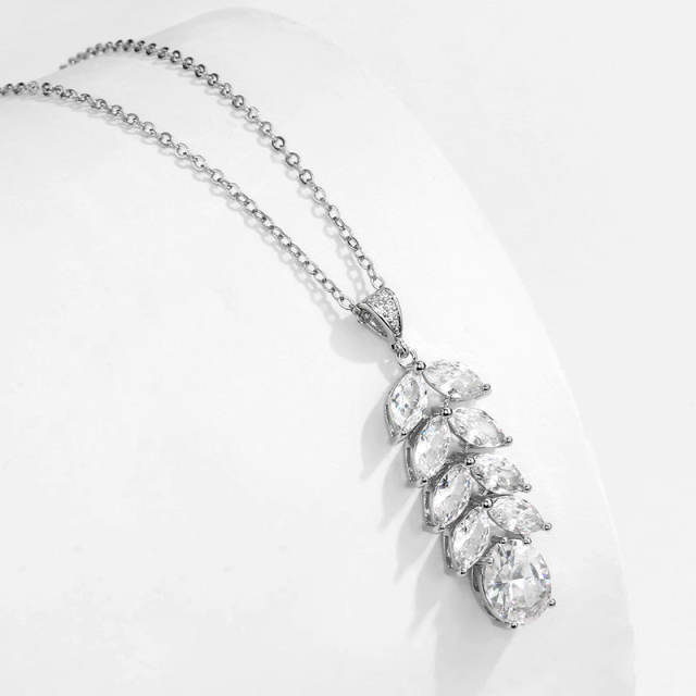 AAA cubic zircon leaf pendant copper necklace