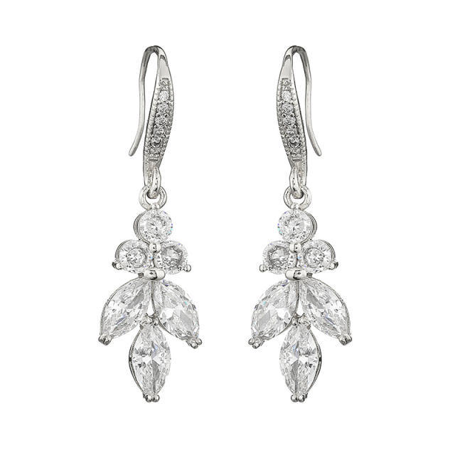 AAA cubic zircon leaf copper earrings