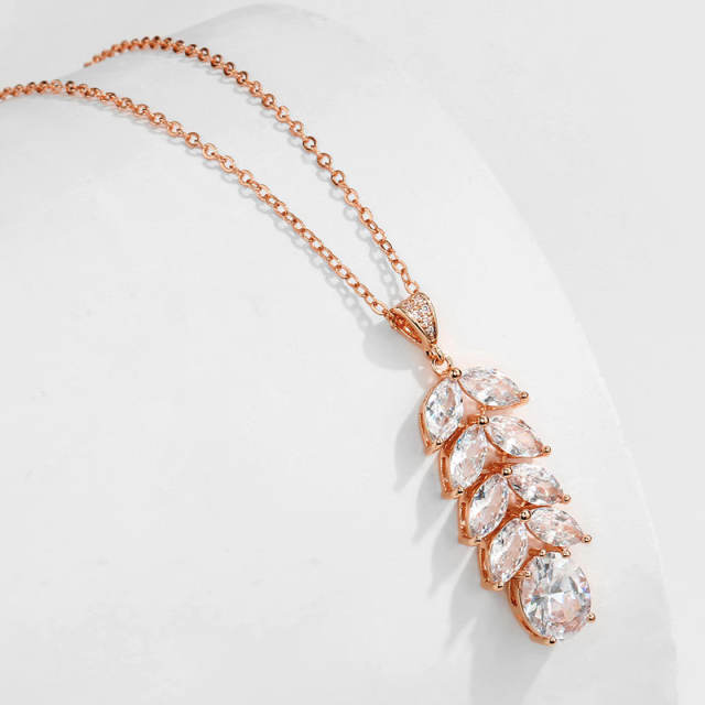 AAA cubic zircon leaf pendant copper necklace
