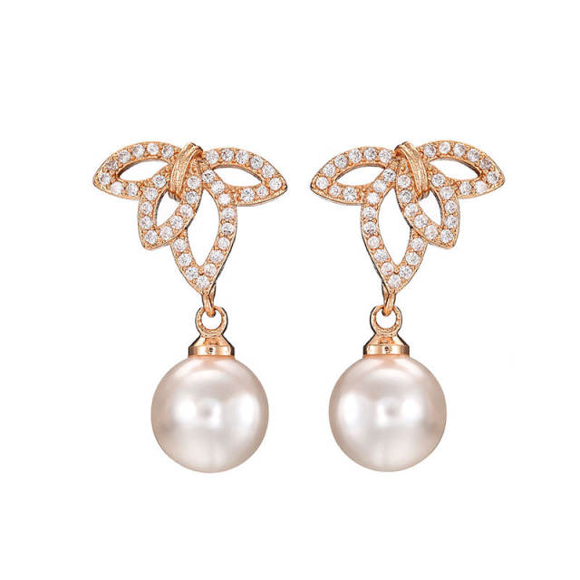 Creative hollow leaf cubic zircon pearl copper earrings