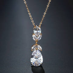 Eleagnt cubic zircon drop diamond necklace