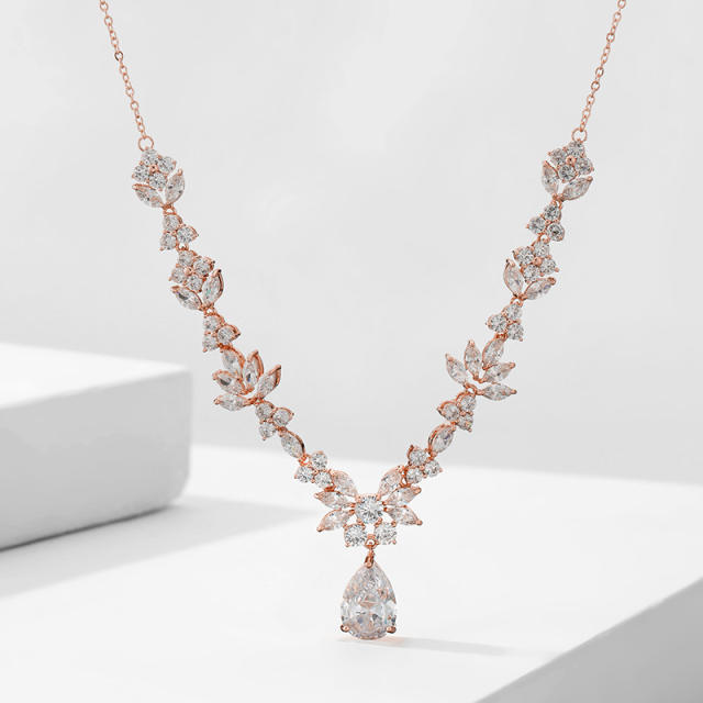Luxury cubic zircon copper diamond necklace