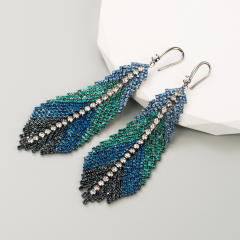 Luxury pave setting rhinestone leaf shape earrings
